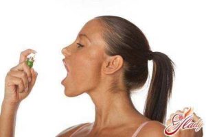 От чего привкус ацетона во рту. Причины привкуса ацетона во рту: почему изо рта пахнет ацетоном. Патологии у взрослых