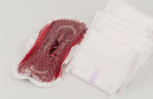 Что означает появление кровянистых выделений в середине цикла? Менструальноподобное кровотечение в середине цикла