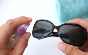 Удаление царапин с линз очков. Возможно ли убрать царапины на очках? Миф или реальность: Полировка линз