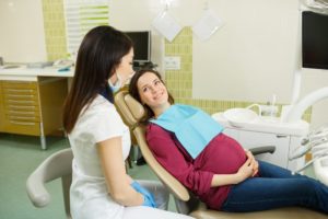Лечение зубов при беременности во втором триместре. Можно ли лечить зубы во время беременности и когда лучше это делать