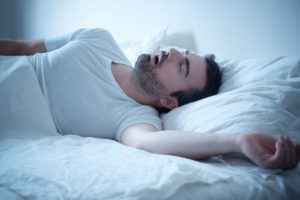 Причины возникновения стонов во сне. Что такое катафрения и почему люди во сне стонут
