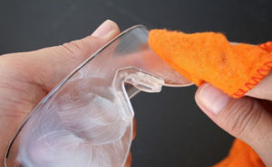 Отполировать пластиковые стекла очков в домашних условиях. Средства и способы для полировки очков: удаление царапин